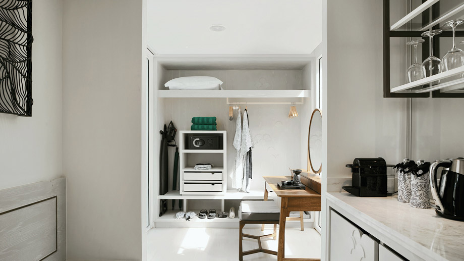 Banyan Tree Thailand Krabi Accommodation - Beachfront Pool Villa Closet Room