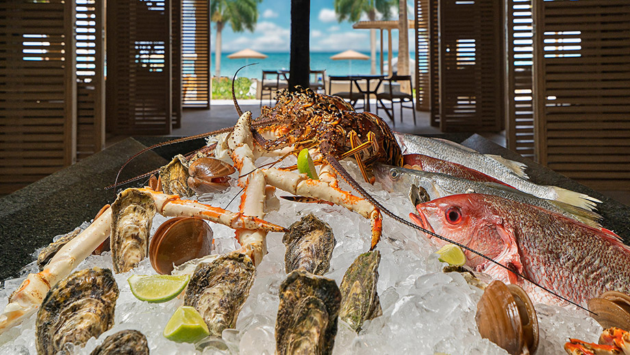 Banyan Tree Mexico Mayakoba Dining - Sands Beach Club El Mercado Fresh Seafood