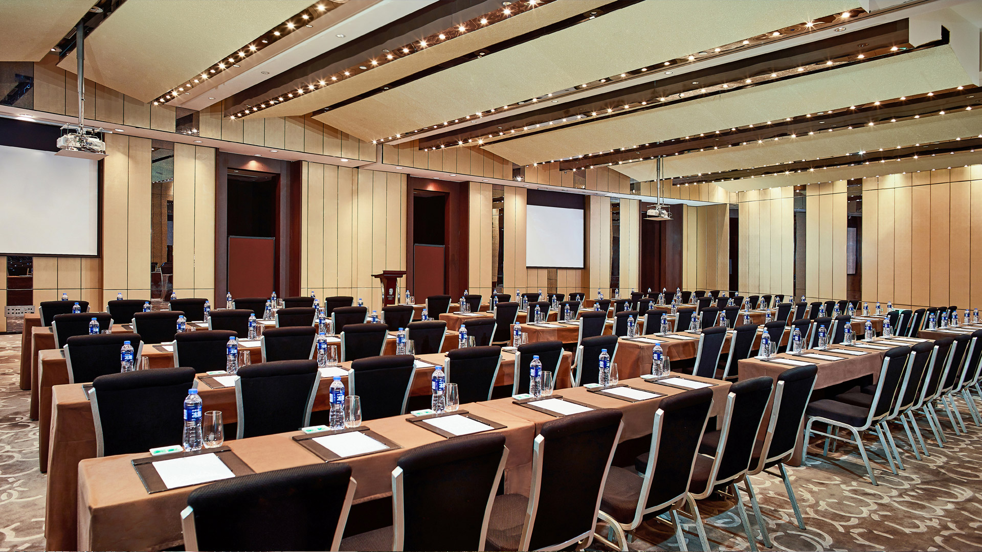 Meetings-Haihe Ballroom-image.jpg