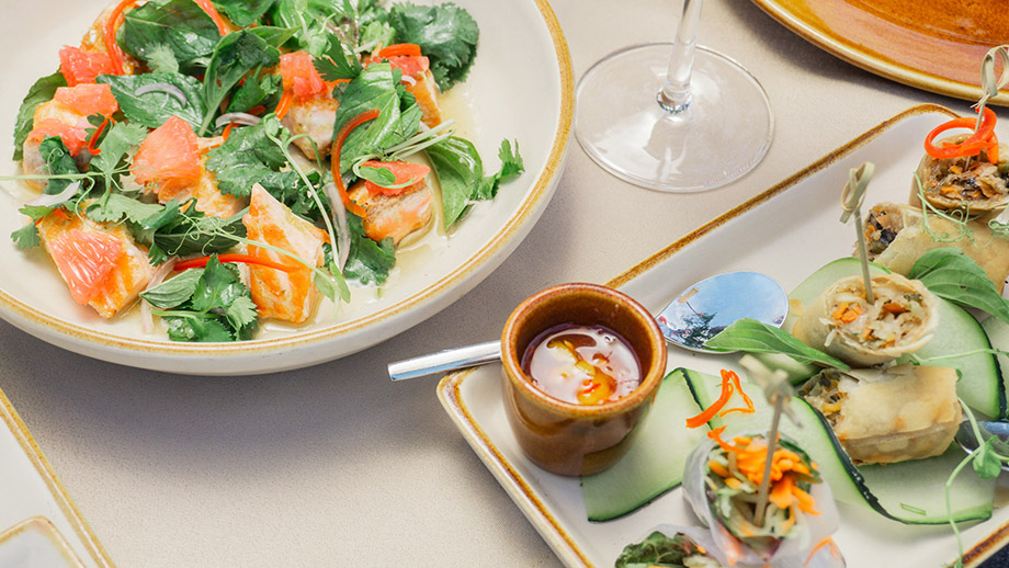 Banyan Tree Mexico Mayakoba Dining - Saffron Food On Table