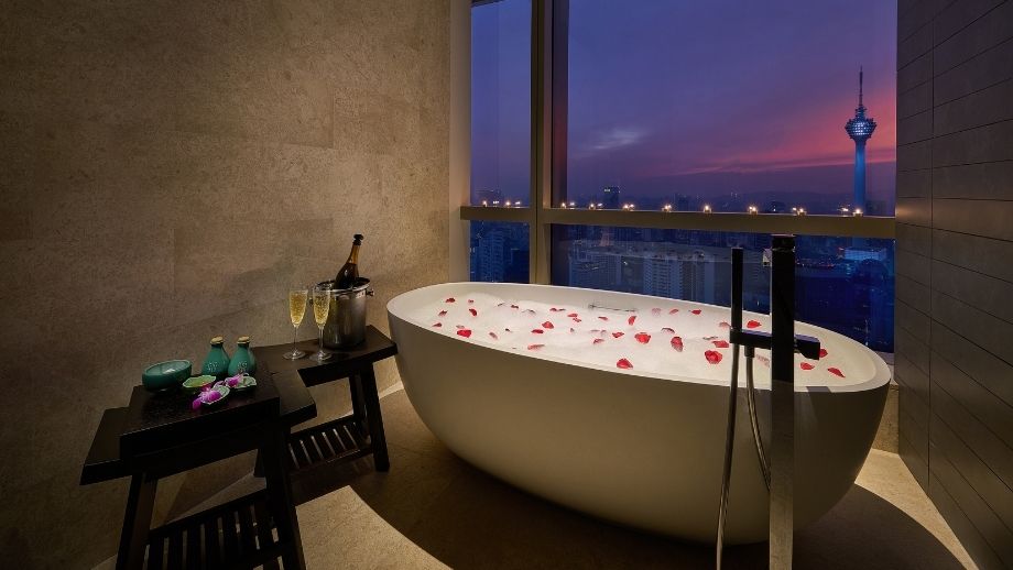 Banyan Tree Malaysia Kuala Lumpur - Bathtub