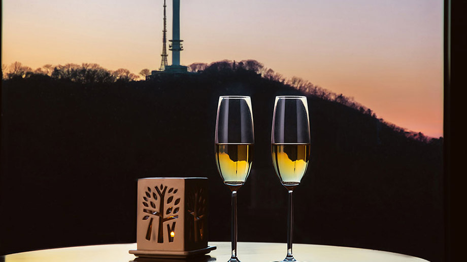 Banyan Tree South Korea Club And Spa Seoul Dining - Moon Bar Sunset View