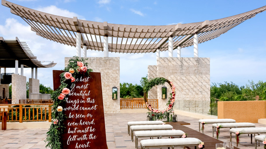 btmxmy-lobby-terrace-wedding-518.jpg