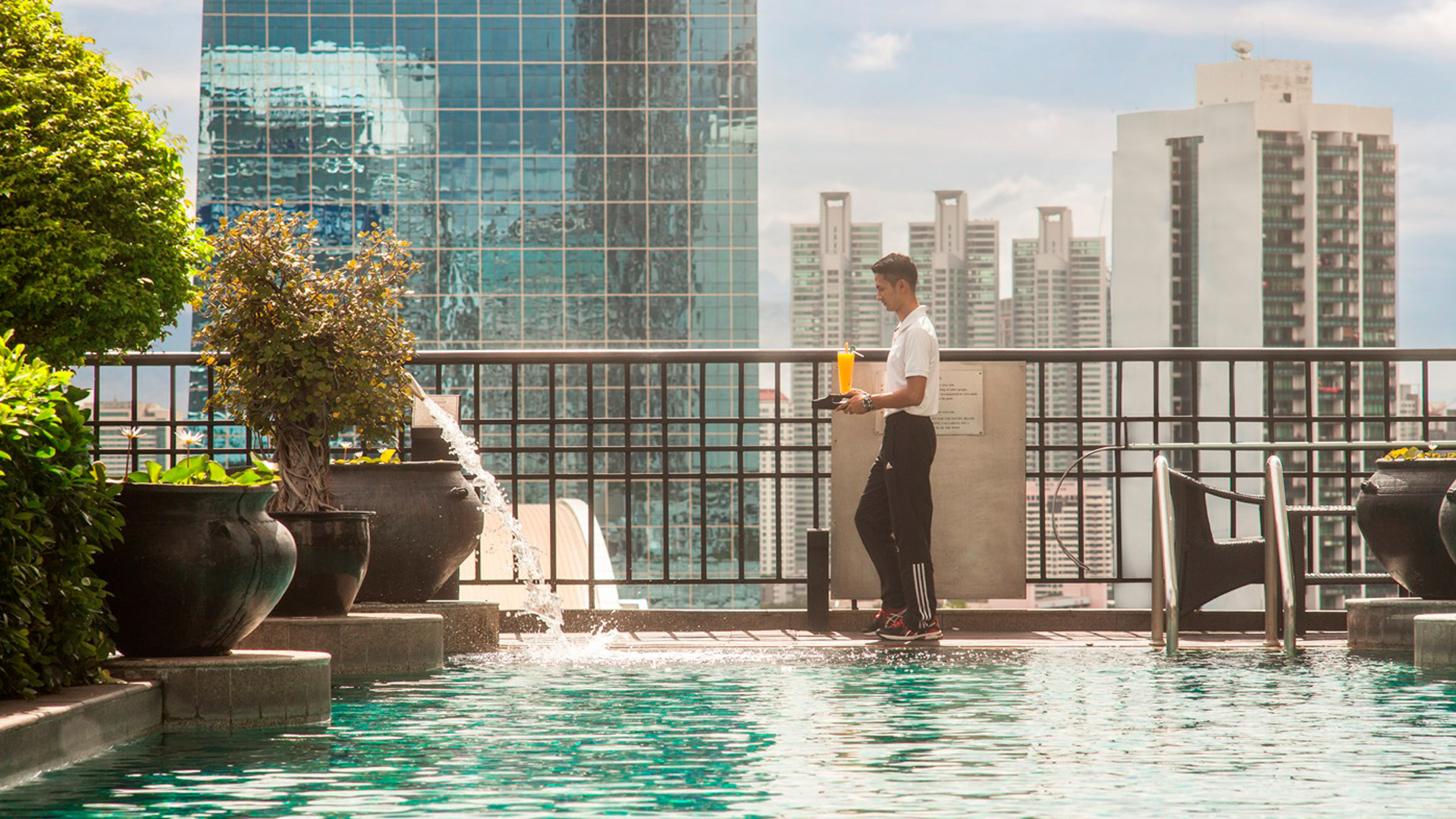 Rooftop Bar Bangkok Hotel Facilities Banyan Tree