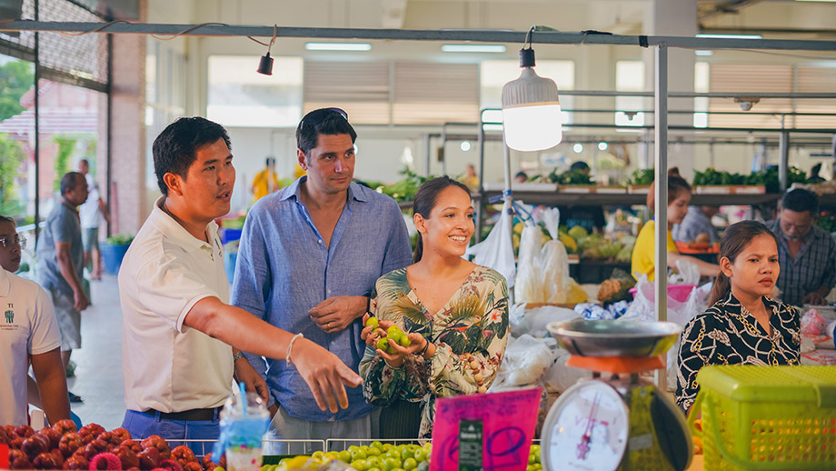 Banyan Tree Thailand Phuket Experiences - Local Tours Wet Market