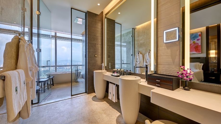 Banyan Tree Malaysia Kuala Lumpur Accommodation - Signature Banyan Retreat King Bathroom