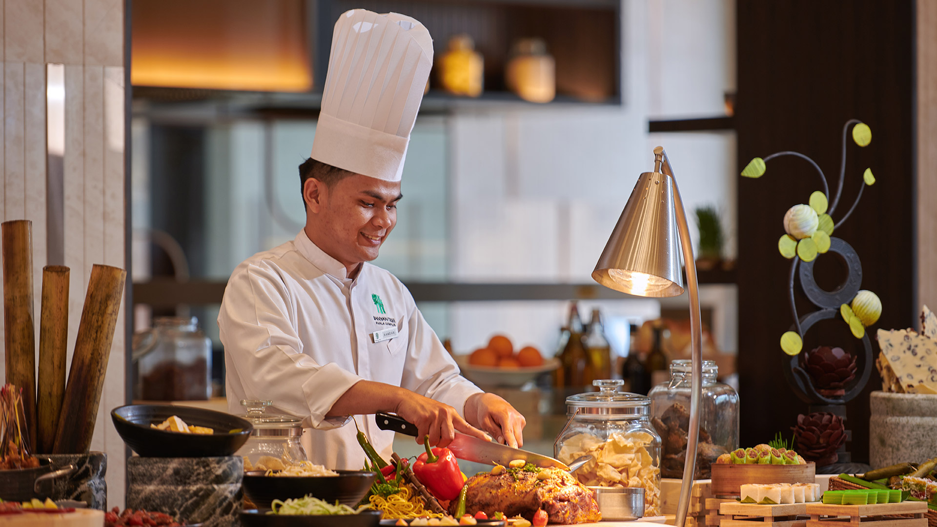 Banyan Tree Malaysia Pavilion Hotel Gallery - The Courtyard Chef Lifestyle Shot