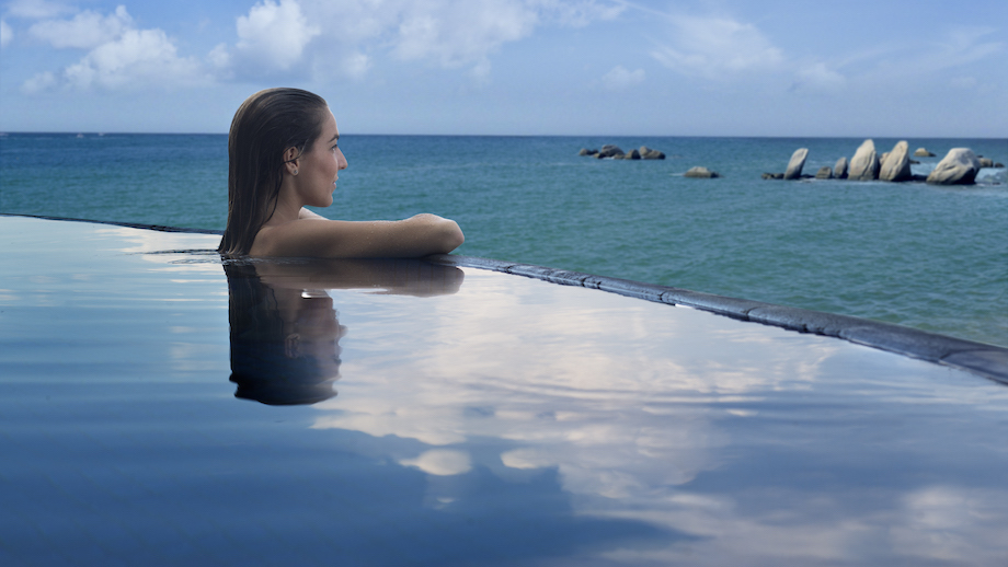 bintan, banyan tree, rock edge pool, ocean