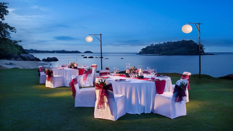 bintan, banyan tree, hole 17, weddings