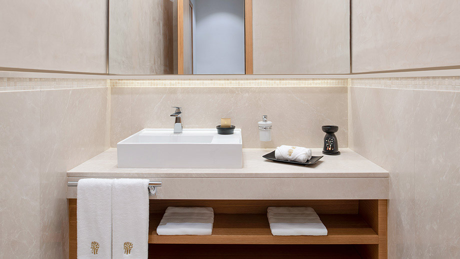 Banyan Tree Qatar Doha Accommodation - Three Bedroom Bliss Residence Guest Toilet