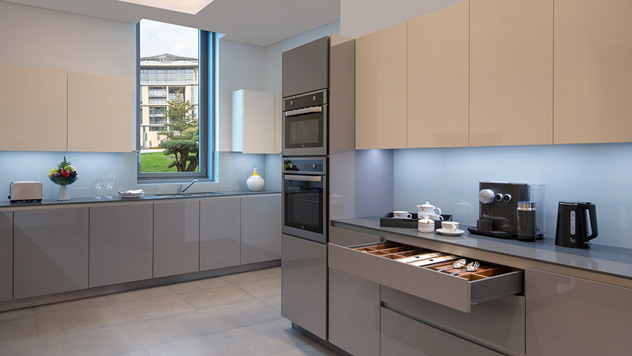 Banyan Tree Qatar Doha Accommodation - Three Bedroom Bliss Residence Kitchen Beauty Shot